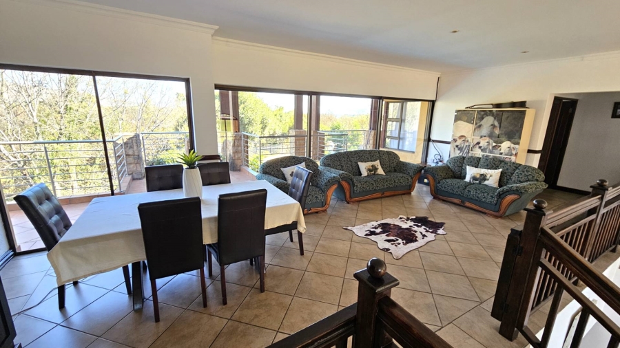 5 Bedroom Property for Sale in Birdwood Estate North West